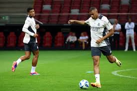 对于球迷而 对于球迷而